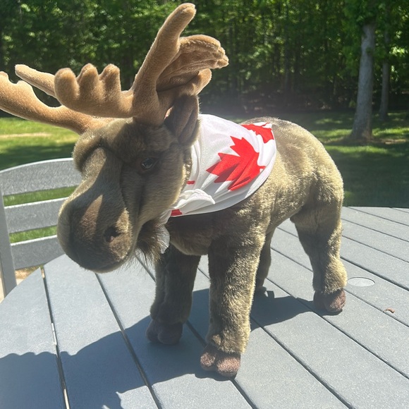 Magnussen Home Other - Magnussen Home Okapi 15” Plush VERY RARE